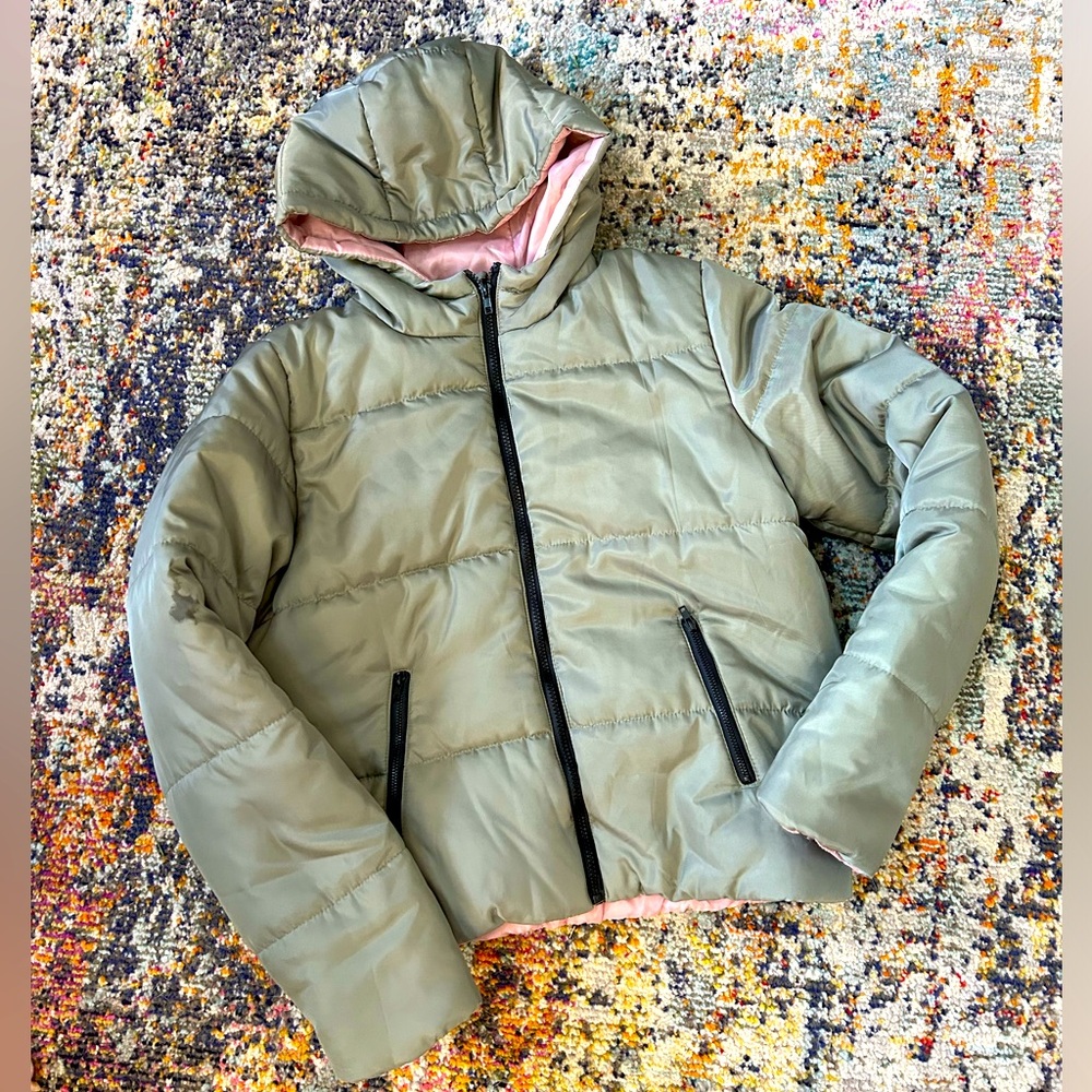Rue 21, womens Large, Puffer Jacket. NWT